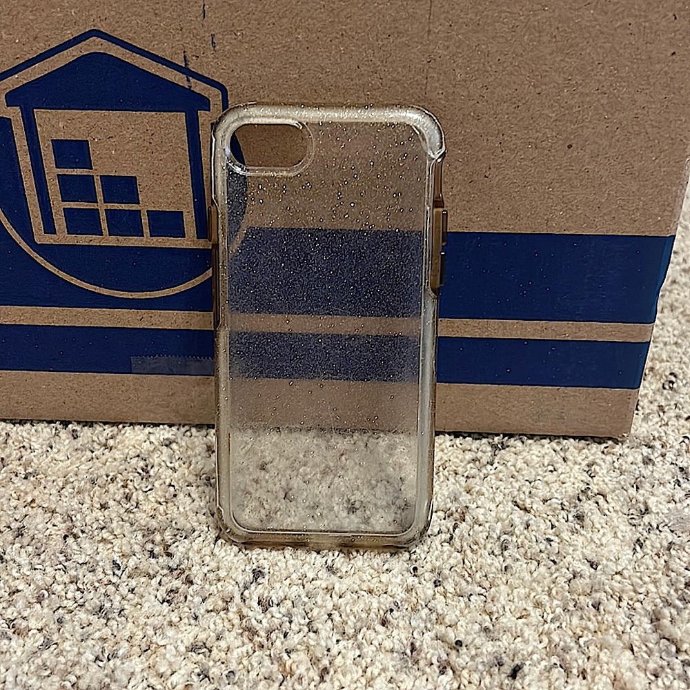 iPhone 8 used Sparkly clear phone case FOR SALE